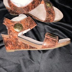 TAOS CAROUSEL NEW SIZE 41 eu